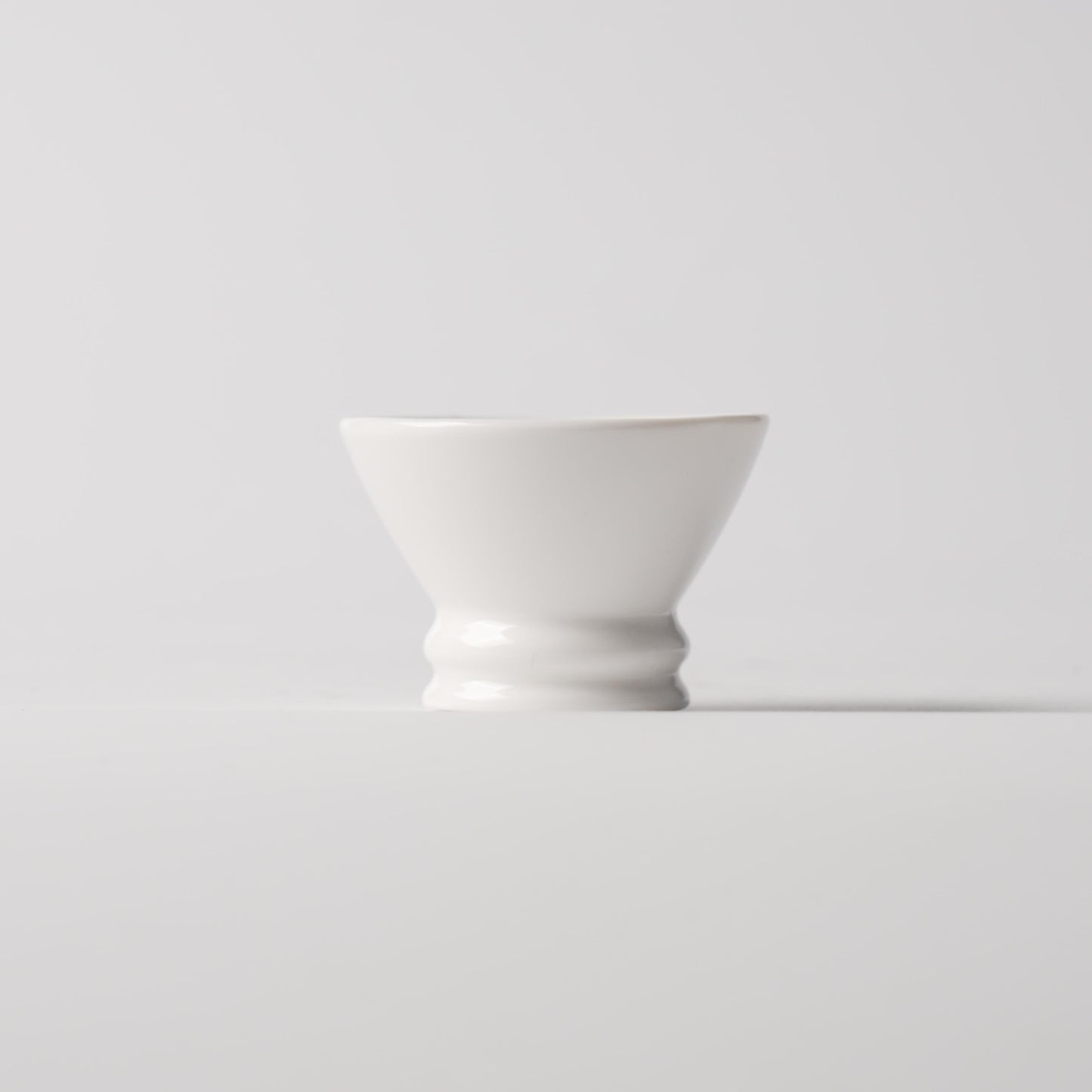 Dot Pearl White Porcelain Egg Cup