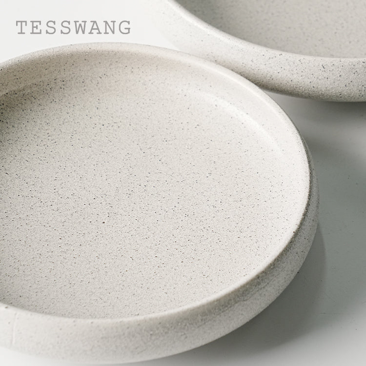 Coarse Stone Kimchi Dish — Thick-Wall Round Ceramic Side Dish