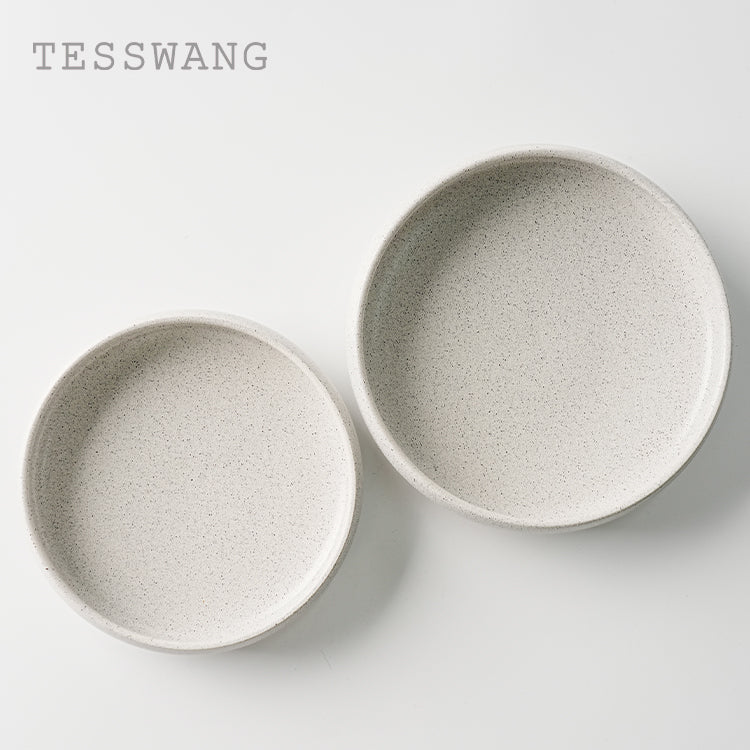 Coarse Stone Kimchi Dish — Thick-Wall Round Ceramic Side Dish