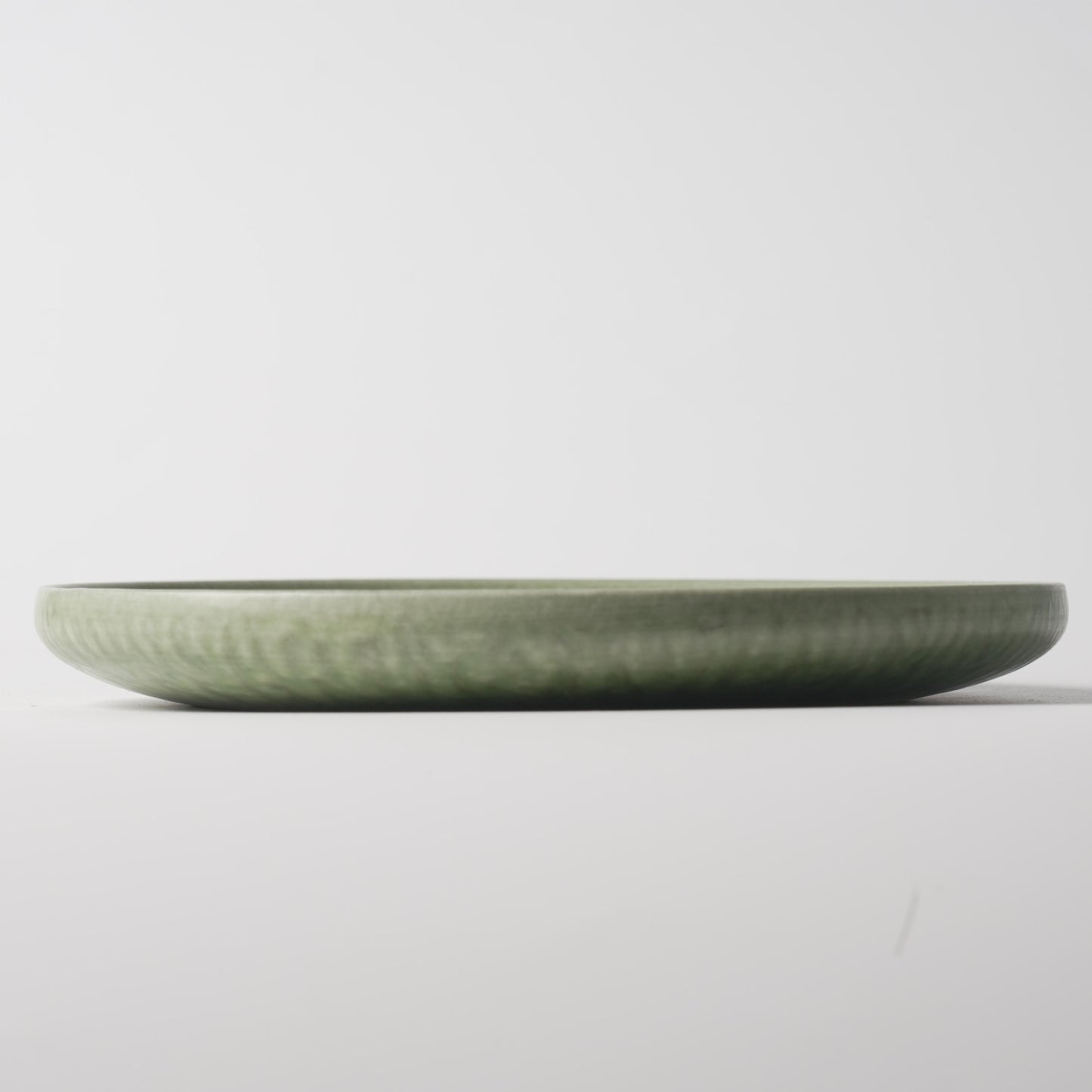 Golf Green Pebble Glaze Ceramic Flat Plate with Angled Rim
