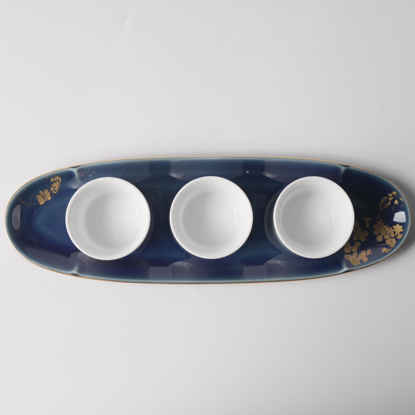 Fu Lu Gold — 12" Song Porcelain Appetiser Tray with Three Condiment Cups