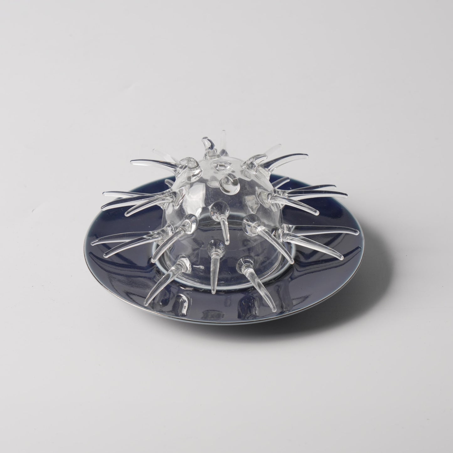 Silver Bamboo & White Gold — 6.5" Tengyun Saucer & 3" Hand-Blown Glass Sea Urchin Cup