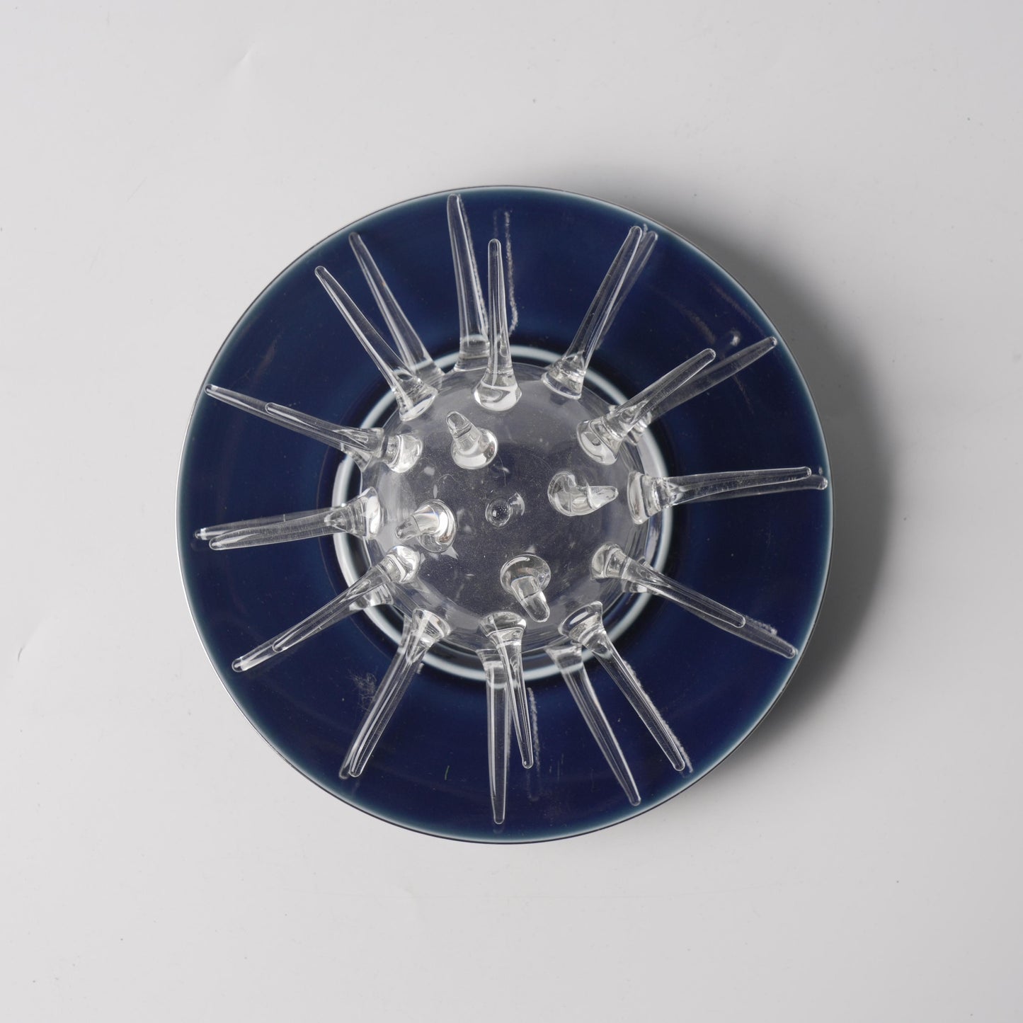 Silver Bamboo & White Gold — 6.5" Tengyun Saucer & 3" Hand-Blown Glass Sea Urchin Cup