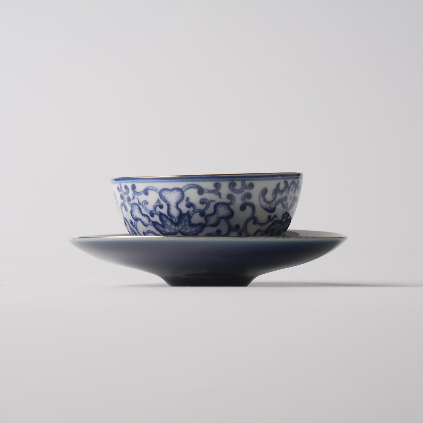 Fu Lu Gold — 5" Magnolia Saucer & 4" Blue & White Scroll Bowl Set