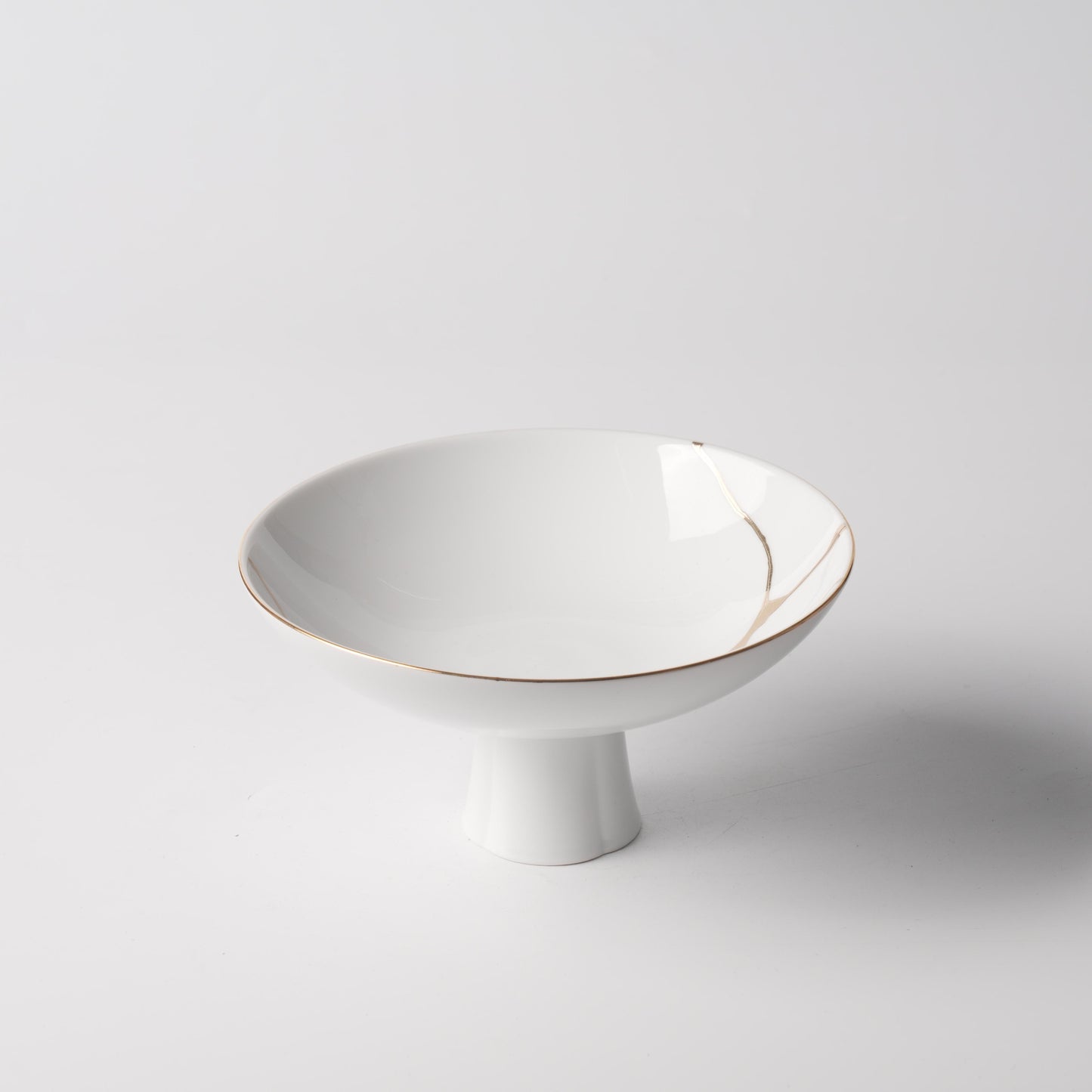 Gold Kintsugi — 8.3" Begonia Footed Soup Bowl in High-White Porcelain