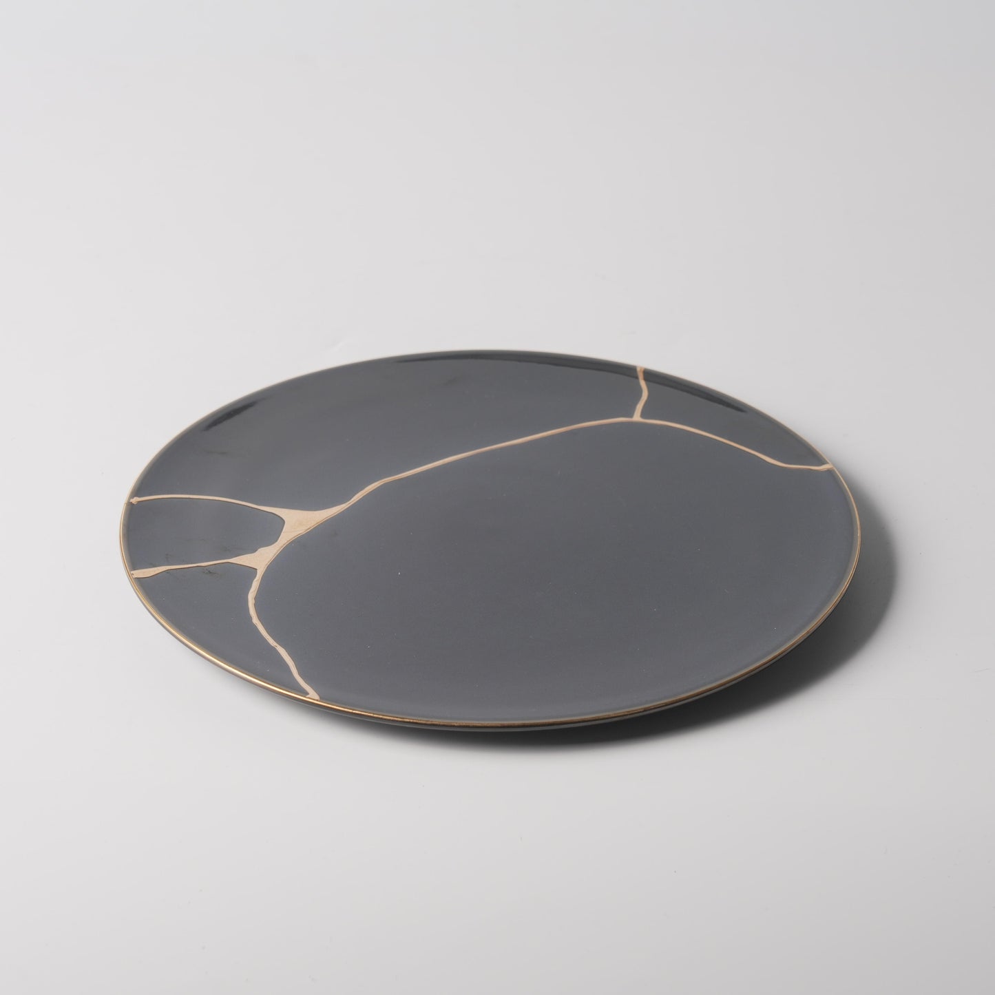 Gold Kintsugi — 11" Fuyao Flat Display Plate