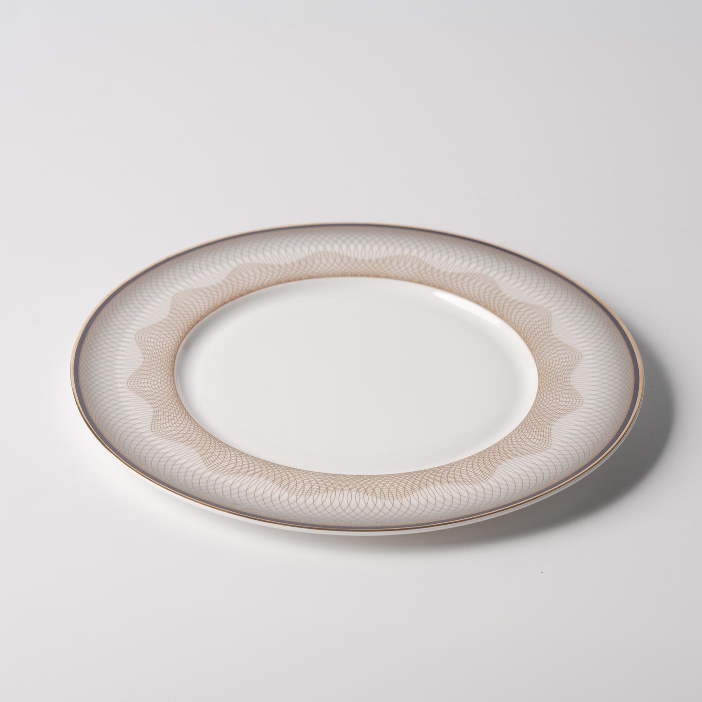 Gold Thread — 11" Flat Dinner Plate
