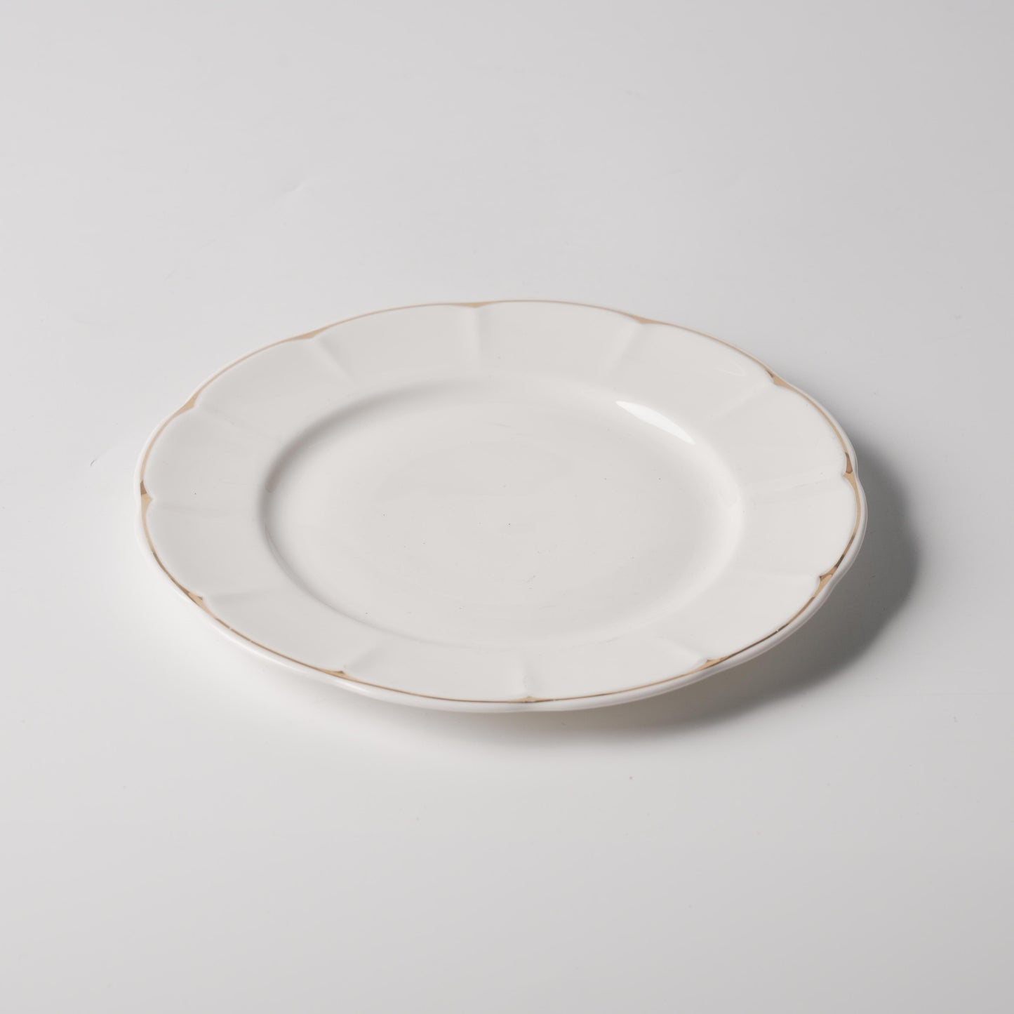 Angel — 8" Flat Plate with Gold Rim