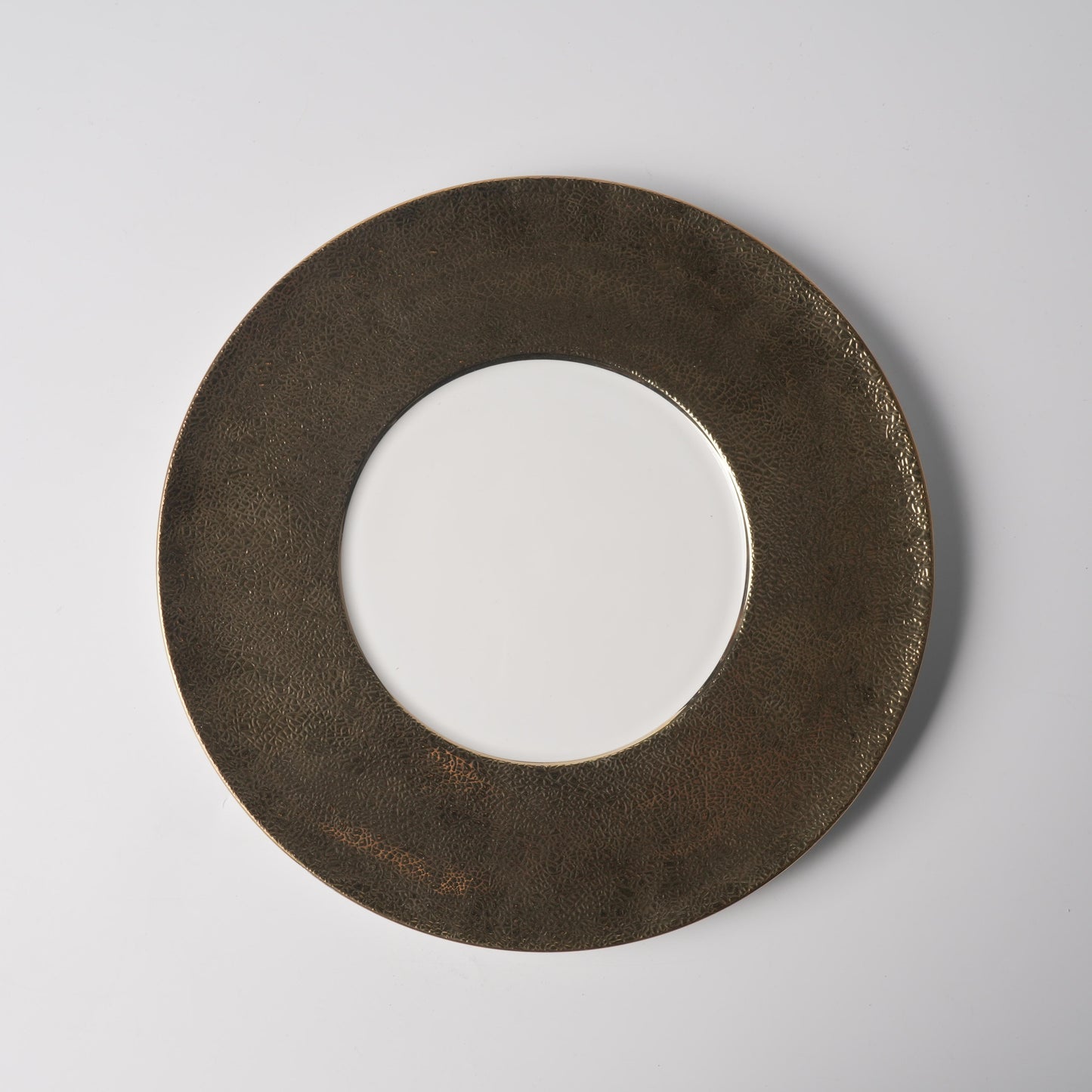 Gold Leather Texture Wide-Rim Display Plate