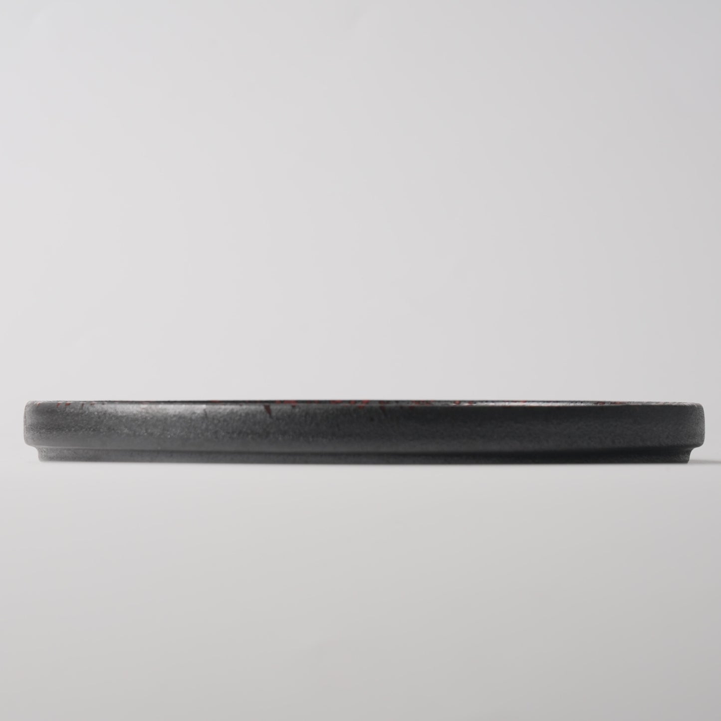 Lava Burst Glaze Raised-Rim Round Plate