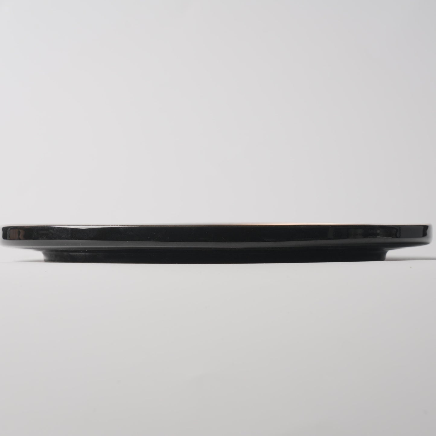 Black Cloud Texture Gold-Rim Round Plate