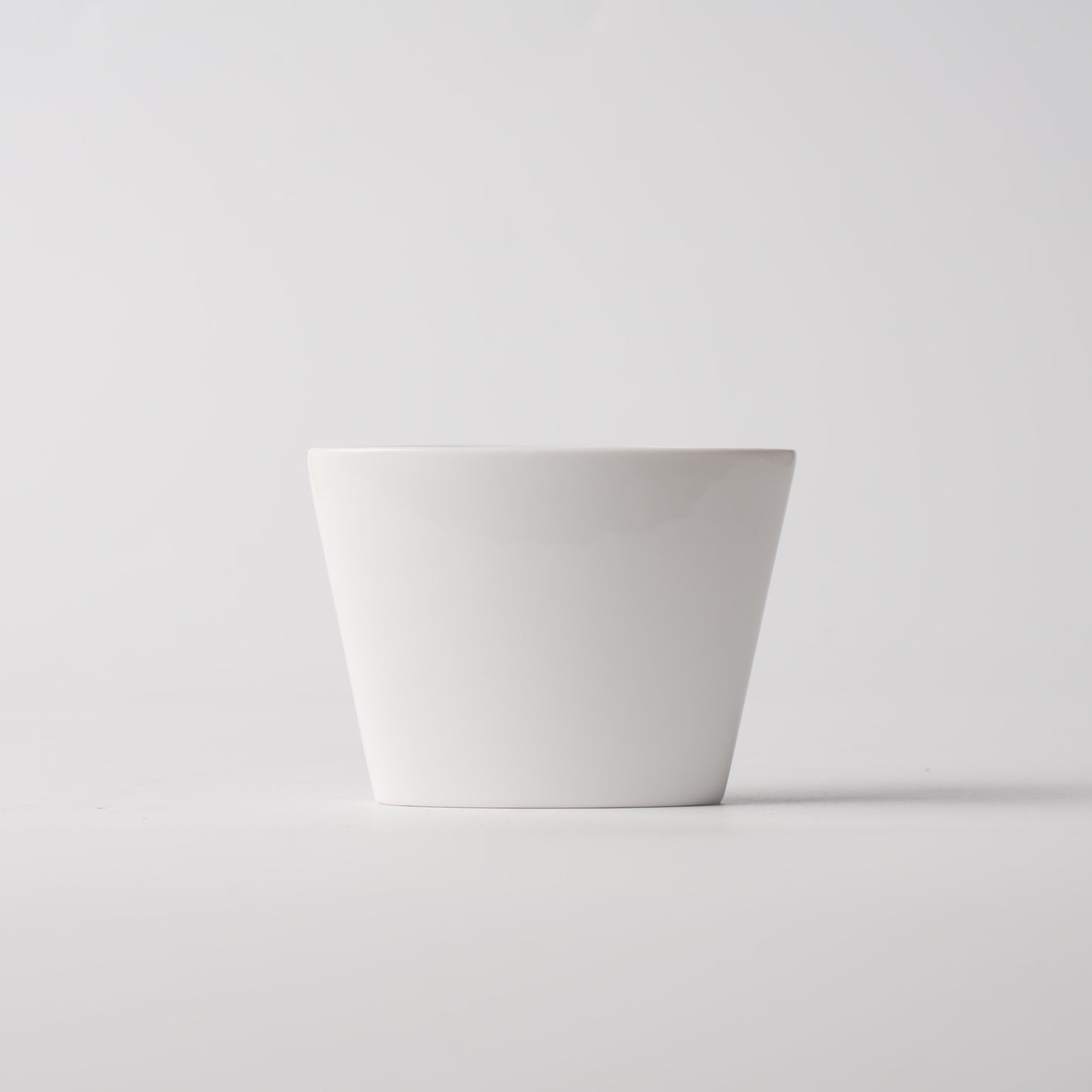Dot Pearl White Porcelain Flat Oval Bowl