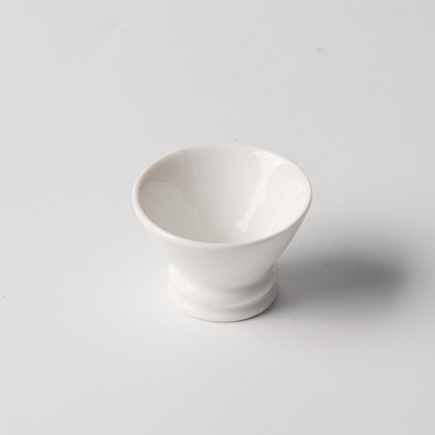 Dot Pearl White Porcelain Egg Cup